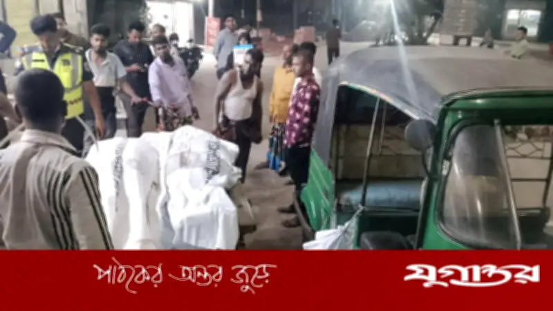 কুমিল্লায় বাস-প্রাইভেটকার সংঘর্ষে একই পরিবারের ৫ জন নিহত, শোকের ছায়া