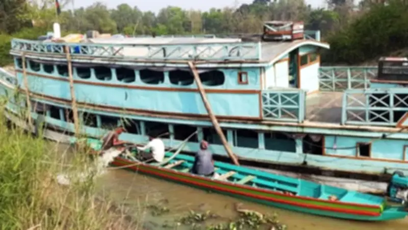 রাজধানীতে কাগজের বাক্সে নবজাতকের মরদেহ, দৌলতদিয়ায় বাস ডুবে প্রাণহানি ও রাশিয়ার শোক