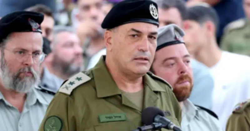 ইসরায়েলি সেনাবাহিনী ধ্বংসের দ্বারপ্রান্তে: সৈন্য সংকট ও রণকৌশলহীনতার অভিযোগ