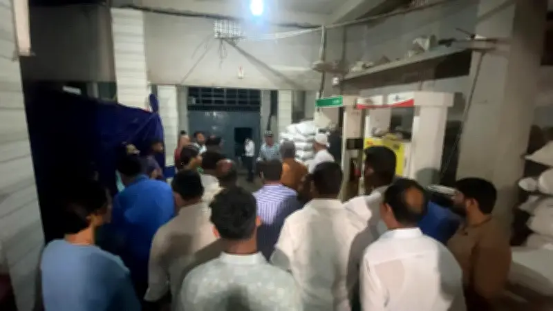 শেরপুরে আবাসিক ভবনে অবৈধ ডিজেল মজুত: ব্যবসায়ীর ১০ হাজার টাকা জরিমানা