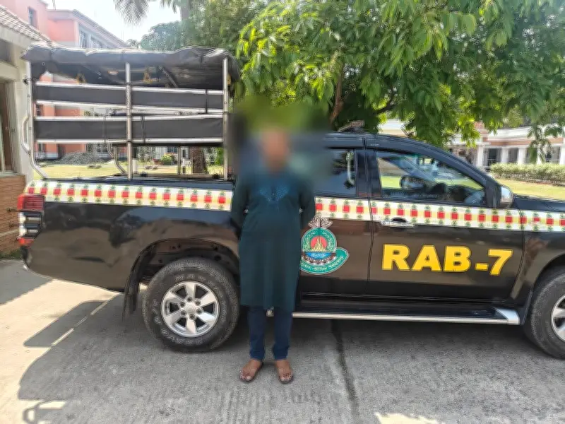 র‍্যাবের অভিযানে হাটহাজারী থেকে গ্রেপ্তার সৈয়দ মুজিবুল হক, চন্দনপুরা গুলিবর্ষণে জড়িত
