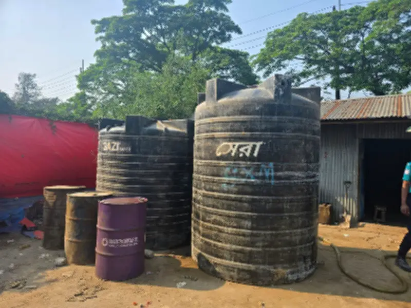 চট্টগ্রামে পানির ট্যাংকে মজুত ৬ হাজার লিটার ডিজেল জব্দ, ব্যবসায়ীর বিরুদ্ধে আইনি ব্যবস্থা