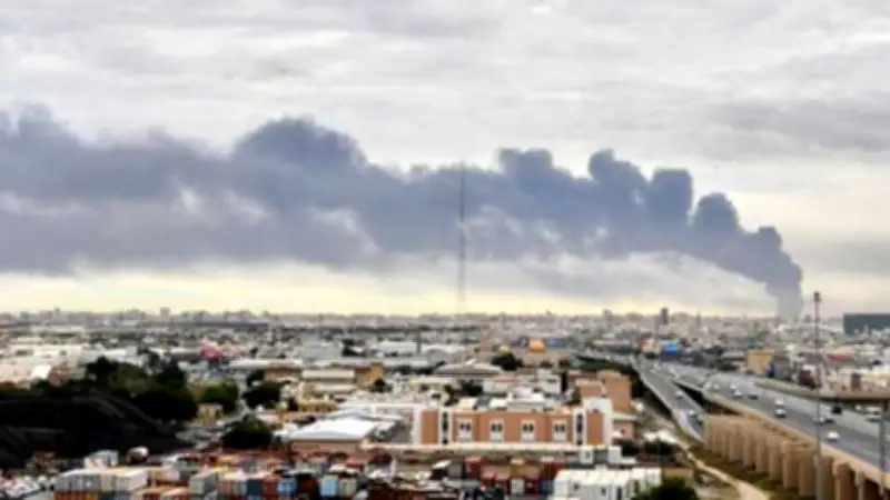 বাংলাদেশে আমেরিকান গমের জাহাজ, জ্বালানি সরবরাহ স্থিতিশীল, ইরানের সতর্কতা