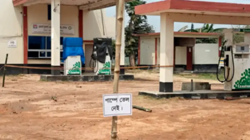 জ্বালানি সংকটে জালিয়াতি: ফিলিং স্টেশনের বিরুদ্ধে জরিমানা, মন্ত্রীর অভিযোগ