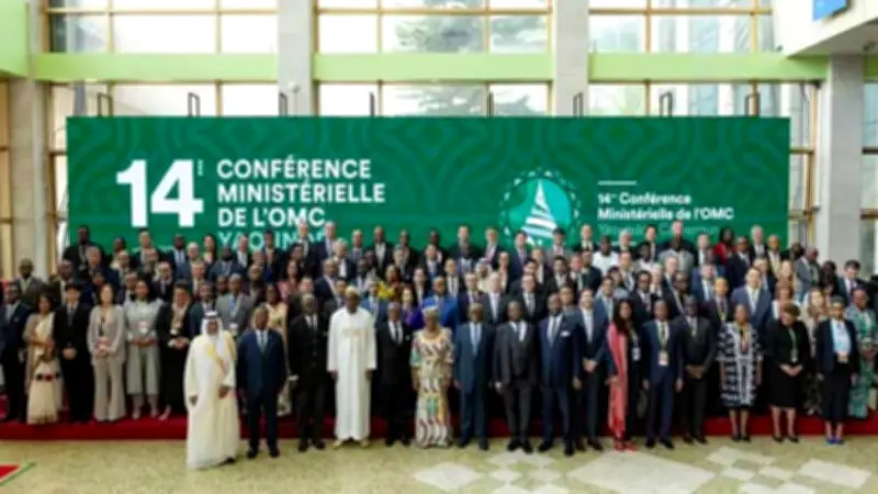 বাংলাদেশে অনলাইন শিক্ষার চ্যালেঞ্জ ও সম্ভাবনা: ডিজিটাল ডিভাইড মোকাবিলায় নতুন উদ্যোগ