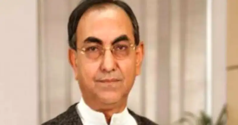 মির্জা আব্বাসের স্বাস্থ্য উন্নতি, সিঙ্গাপুর হাসপাতালে কেবিনে স্থানান্তরের আশা