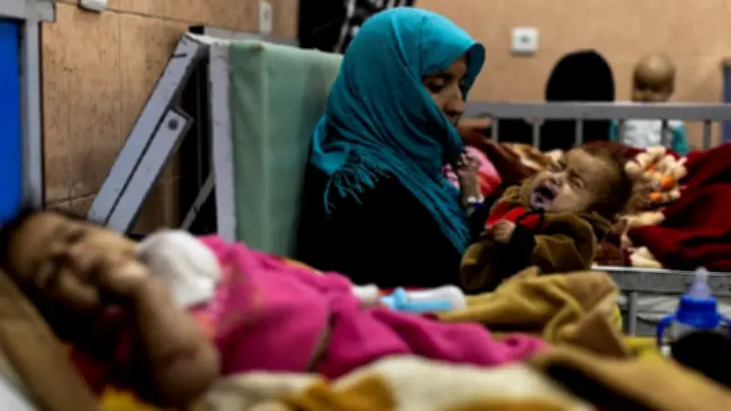 লেবাননে সংকট: জাতিসংঘের জরুরি সতর্কবার্তা ও ইরান-যুক্তরাষ্ট্র আলোচনার আহ্বান