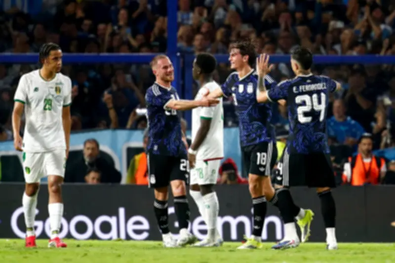 নিকো পাজের ফ্রি কিকে গোল, প্রীতি ম্যাচে আর্জেন্টিনার ২-১ জয়