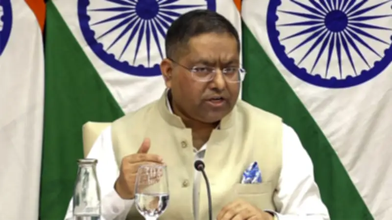 বাংলাদেশের গণহত্যার বিচার দাবিতে ভারতের সমর্থন, ইরানের হামলা ও আবহাওয়ার সতর্কতা