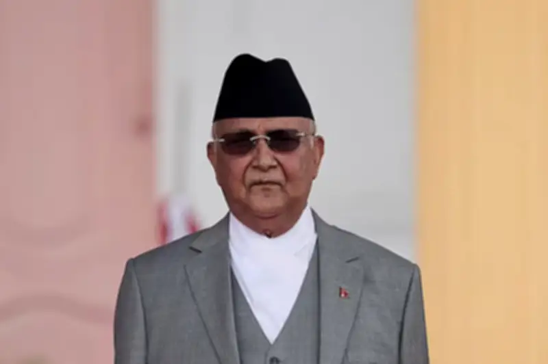 নেপালের সাবেক প্রধানমন্ত্রী কে পি শর্মা অলি ও রমেশ লেখক গ্রেপ্তার