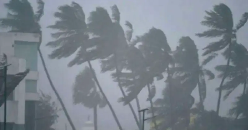 ১৫ অঞ্চলে ঝড়ের পূর্বাভাস, নদীবন্দরে ১ নম্বর সতর্ক সংকেত জারি