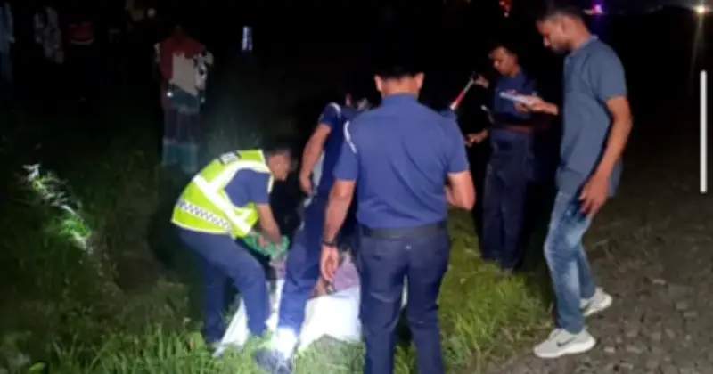 টাঙ্গাইলে ট্রেন দুর্ঘটনায় নিহত পাঁচজনের লাশ পরিবারের কাছে হস্তান্তর