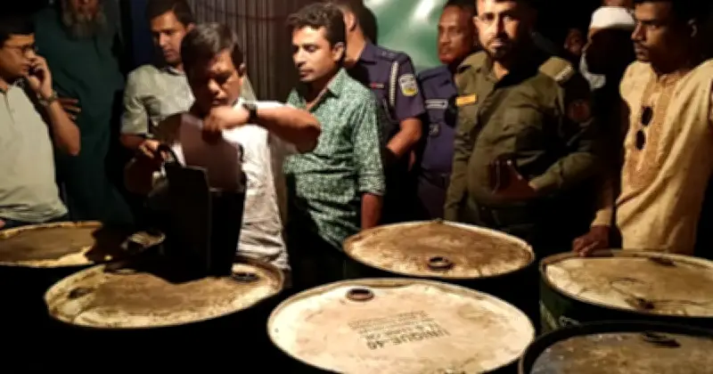 নেত্রকোনার কেন্দুয়ায় অবৈধ পেট্রোল জব্দ, ব্যবসায়ীর ৪০ হাজার টাকা জরিমানা