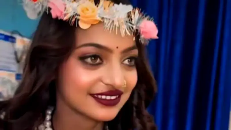 সনোজ মিশ্রর বিরুদ্ধে যৌন নিগ্রহের অভিযোগ আনলেন মোনালিসা ভোসলে, পরিচালক অস্বীকার করলেন