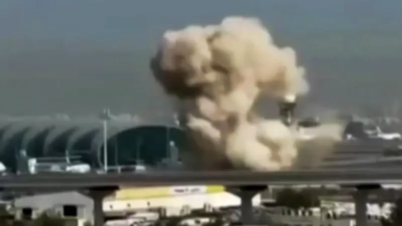 বিমানবন্দরে ড্রোন হামলা, ইরান-মার্কিন উত্তেজনা: স্বরাষ্ট্রমন্ত্রীর সংবিধান সংস্কার ঘোষণা