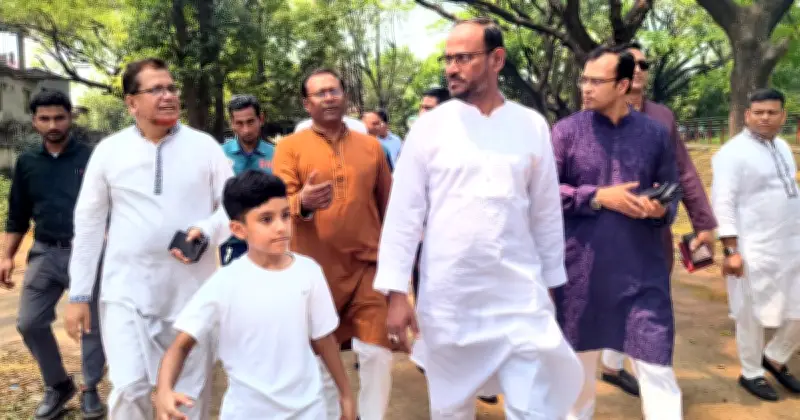 মিরপুর চিড়িয়াখানায় প্রতিমন্ত্রী সুলতান সালাউদ্দিন টুকুর আকস্মিক পরিদর্শন