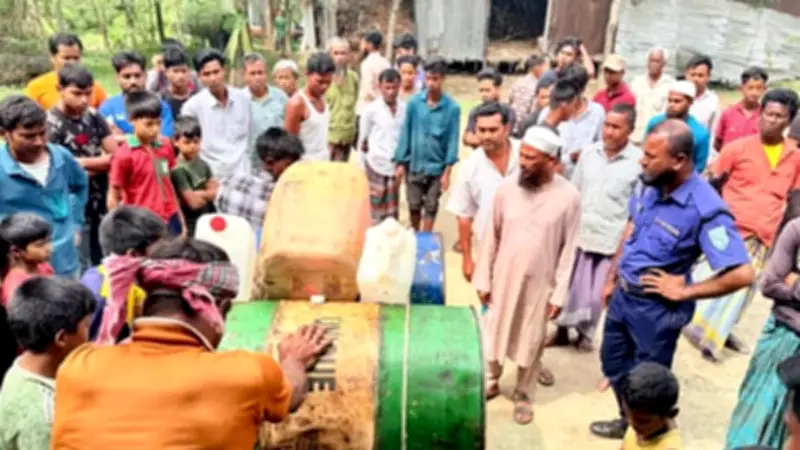 বাসায় তেল মজুদে কারাদণ্ড, রাষ্ট্রপতির পাবনা সফর, ইরাকে তেলক্ষেত্রে ড্রোন হামলা