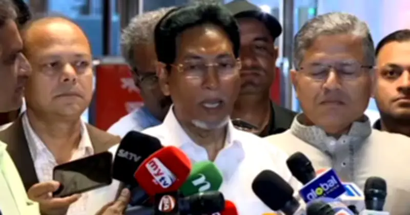 যুদ্ধজনিত অস্থিরতায় ২০০ কোটি টাকা ভুর্তকি, জ্বালানি তেলের চোরাচালান রোধে প্রধানমন্ত্রীর নির্দেশ