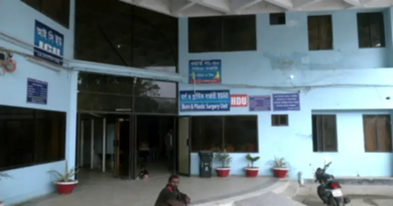 রাজশাহীতে হামের প্রকোপে শিশু মৃত্যু উদ্বেগজনক, আইসিইউ সংকটে চিকিৎসা ব্যবস্থা বিপর্যয়