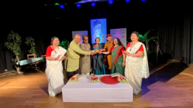 সত্যেন সেনের ১১৯তম জন্মদিনে সম্মাননা পেলেন শাহীন সামাদ, উদীচীর নানা আয়োজন