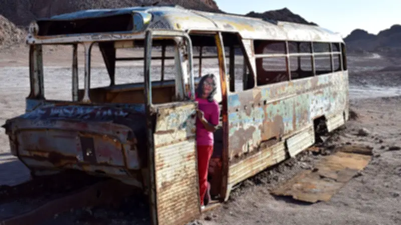 মঙ্গল গ্রহের ম্যাজিক: বারবারা ও মহুয়ার সান্তিয়াগো হোস্টেলের স্মৃতিচারণ