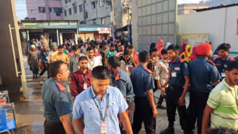 ঈদ শেষে গাজীপুরের কারখানায় ফিরেছে কর্মচাঞ্চল্য, ২২ লাখ শ্রমিক কাজে যোগ দিয়েছেন