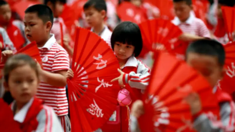 চীনে স্কুলে ঘন ঘন পরীক্ষা নিষিদ্ধ, শিক্ষার্থীদের শারীরিক-মানসিক স্বাস্থ্য উন্নয়নে নতুন নীতি