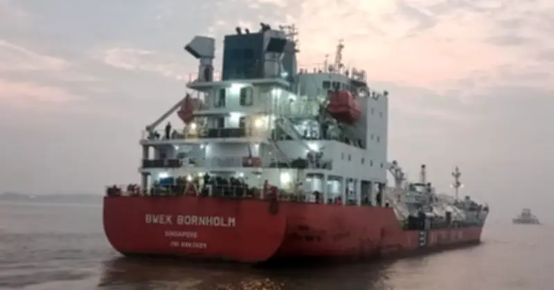 মধ্যপ্রাচ্য যুদ্ধের পর প্রথম এলপিজি ট্যাংকার বাংলাদেশে, জ্বালানি সরবরাহে আশার আলো