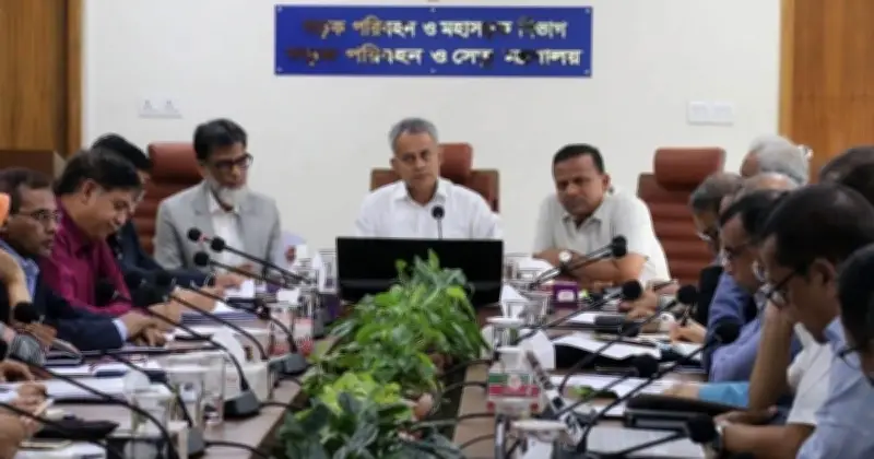 সড়ক পরিবহনে শৃঙ্খলা ফিরবে: সব পাবলিক ও বাণিজ্যিক যানবাহনে জিপিএস সিস্টেম চালুর সিদ্ধান্ত