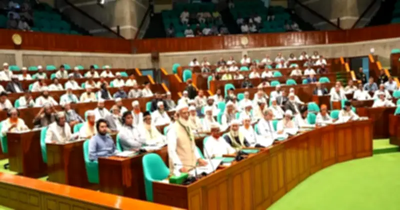 জাতীয় সংসদে পদ্ধতিগত বিতর্ক: বিরোধী নেতার নোটিশ নিয়ে উত্তপ্ত আলোচনা