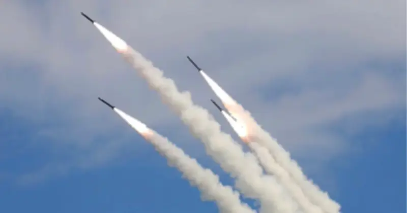 কুয়েতের সামরিক শিবিরে ইরানের ক্ষেপণাস্ত্র হামলা, আহত অন্তত ১০ সেনাসদস্য