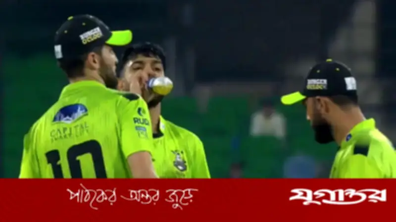 পিএসএলে বল ট্যাম্পারিং বিতর্ক: ফখর জামানের অভিযোগে লাহোরের পরাজয়, মোস্তাফিজের দল ক্ষতিগ্রস্ত