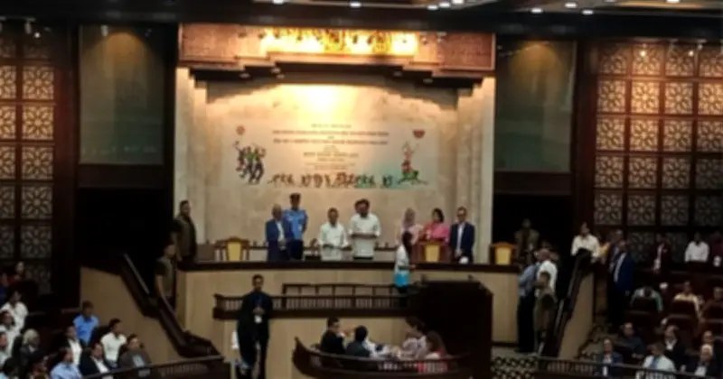 প্রধানমন্ত্রী তারেক রহমানের হাতে জাতীয় ক্রীড়াবিদদের জন্য ভাতা ও কার্ডের উদ্বোধন