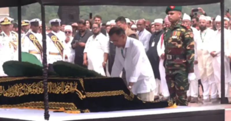 জাতীয় সংসদ স্পিকারের সহধর্মিণী দিলারা হাফিজের জানাজা সম্পন্ন, প্রধানমন্ত্রীসহ নেতৃবৃন্দের শ্রদ্ধা