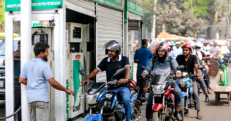 জ্বালানি তেলের অবৈধ মজুত ও পাচার রোধে সরকারের কঠোর পদক্ষেপ, পুরস্কার ঘোষণা