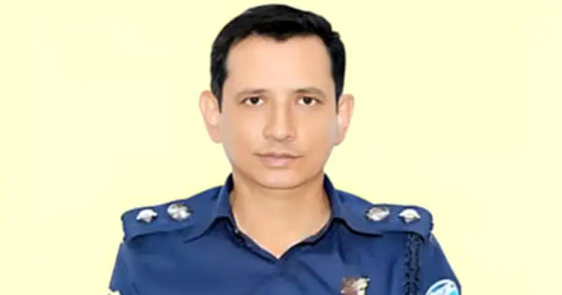 চট্টগ্রাম পুলিশ সুপার নাজির আহমেদ খান বাথরুমে পড়ে গুরুতর আহত, ঢাকায় স্থানান্তর