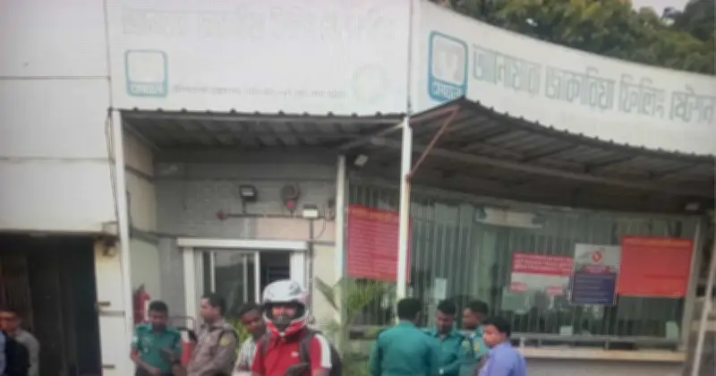 চট্টগ্রামের পেট্রোল পাম্পে জরিমানা: পর্যাপ্ত মজুত সত্ত্বেও তেল বিক্রি বন্ধ ও কম মাপের অভিযোগ