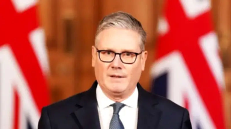 ব্রিটিশ প্রধানমন্ত্রীর ঢাকা সফর ও দেশের নানা সংকট: হেলিকপ্টার যাত্রা থেকে জরিমানা পর্যন্ত