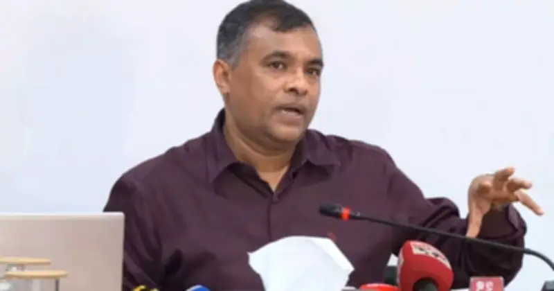 জ্বালানি তেলের নতুন দাম ঘোষণা মঙ্গলবার, সরকার চূড়ান্ত সিদ্ধান্ত নেবে