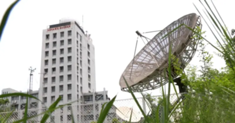 ১৫ জেলায় ঝড়ো হাওয়ার সতর্কতা: ঘণ্টায় ৬০ কিলোমিটার বেগে ঝড়ের আশঙ্কা