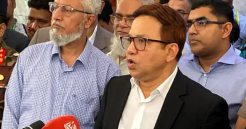 রাজশাহী মেডিকেলে শিশু মৃত্যুতে দুঃখ প্রকাশ, স্বাস্থ্যসচিব স্বীকার করলেন আইসিইউ সংকট