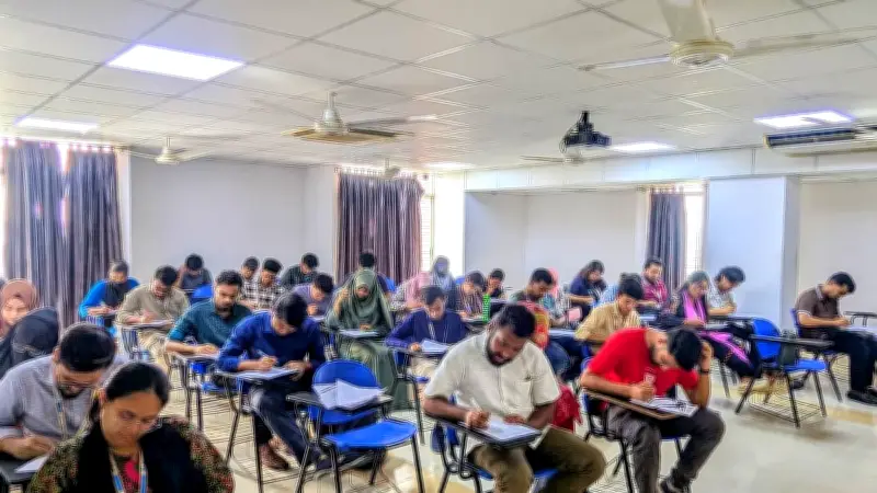 ইস্টার্ন ইউনিভার্সিটিতে ‘বন্ধুসভা মুক্তিযুদ্ধ অলিম্পিয়াড ২০২৬’ অনুষ্ঠিত