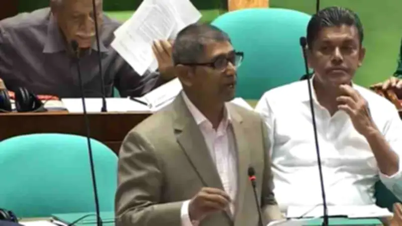 মুক্তিযোদ্ধা চিহ্নিতকরণ, জ্বালানি সংকট ও প্রশাসনিক পরিবর্তন: প্রধান খবর