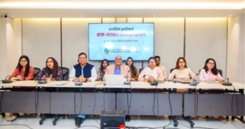 নতুন পে স্কেলের জন্য নিজস্ব কমিশন গঠনের আহ্বান ড. দেবপ্রিয় ভট্টাচার্যের