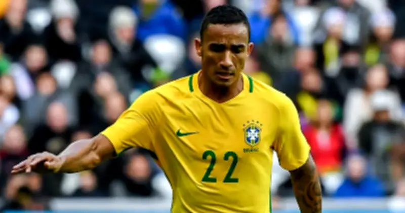 বিশ্বকাপের আগে আনচেলত্তির ঘোষণা: দানিলো চূড়ান্ত দলে, রক্ষণভাগে জোর