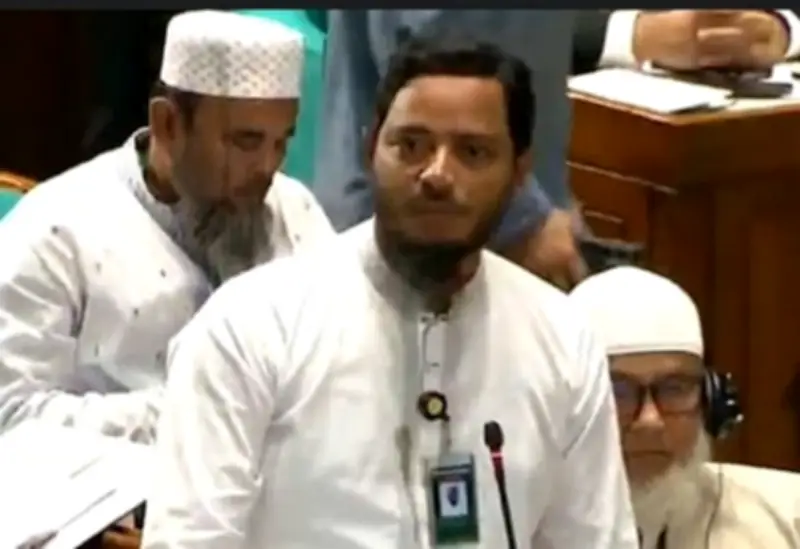 জামায়াত নেতা শফিকুল ইসলামের সংসদে তীব্র সমালোচনা: উন্নয়ন ও নির্বাচনের আড়ালে সংস্কার ভুলিয়ে দেওয়ার অভিযোগ