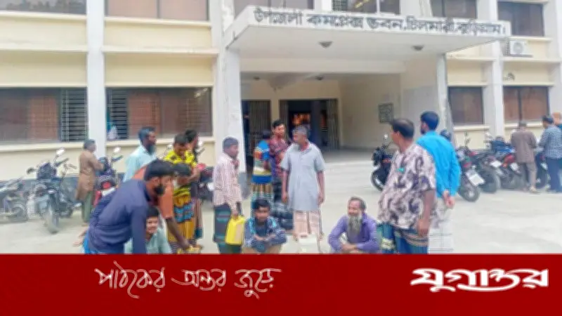 কুড়িগ্রামের চিলমারীতে জ্বালানি তেল সংকটে জেলেদের অবস্থান, ইউএনও আশ্বাস