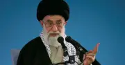 ইরানে যুক্তরাষ্ট্র-ইসরায়েলের হামলায় নিহত খামেনি, শীর্ষ নেতৃত্বে ধোঁয়াশা