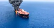 ওমান উপসাগরে ড্রোন হামলায় তেলবাহী জাহাজ আক্রান্ত, ভারতীয় নাবিক নিহত