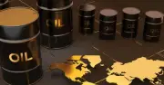 মধ্যপ্রাচ্যে যৌথ হামলায় অস্থিরতা, তেলের দামে টানা উর্ধ্বগতি